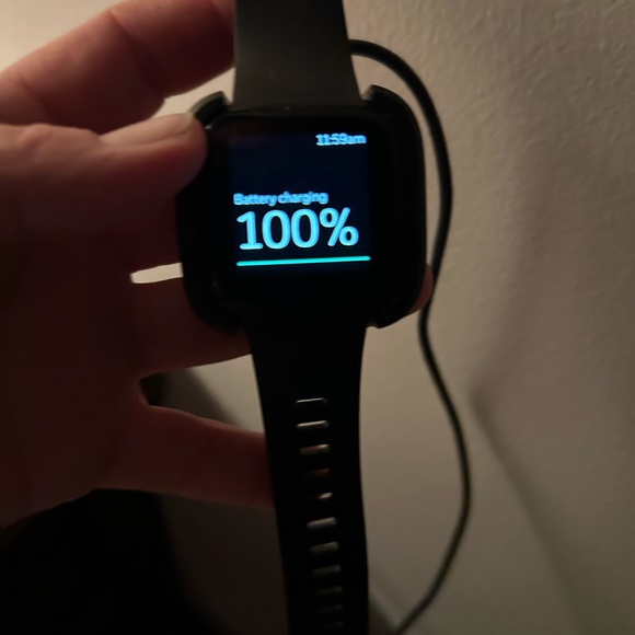 FITBIT - Picture 1 of 1